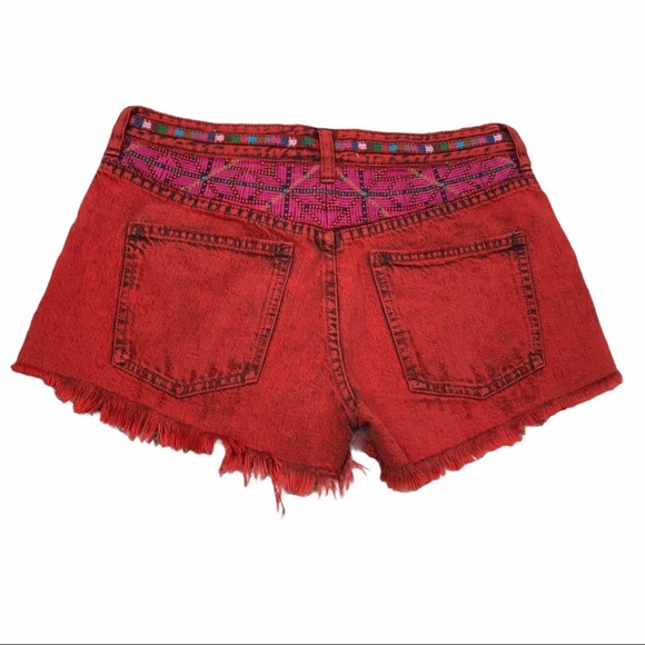 We The Free Sunbreak Cut Off Embellished Shorts - Picture 7 of 9